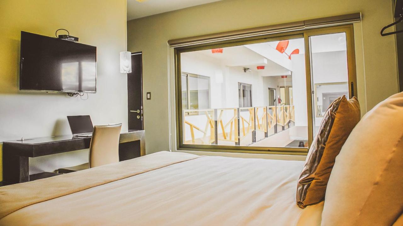Remfort Hotel 圣安娜 外观 照片